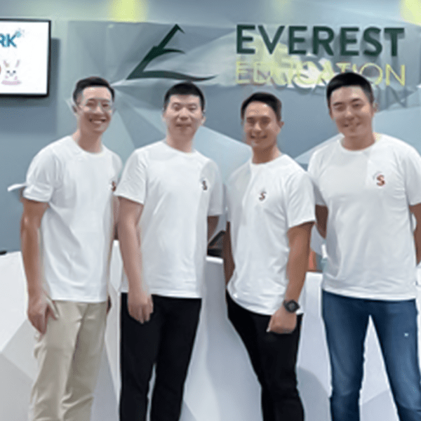 Spark Education Group and Everest Education collaborate to bring top-tier online education to Vietnam.