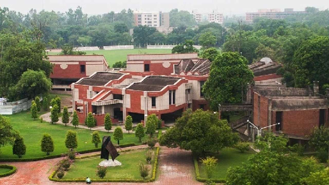 IIT-Kanpur Launches 4 New Postgraduate Courses, No GATE Score Needed